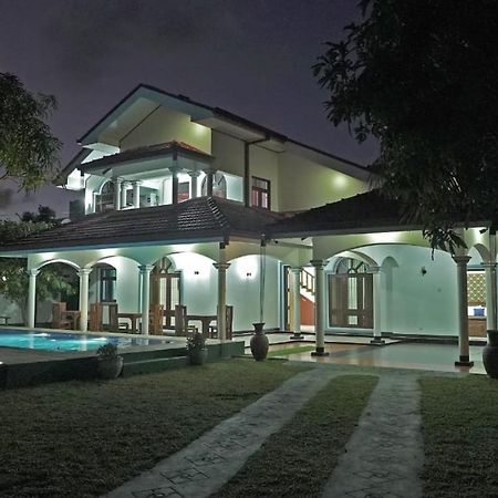 Sri Ra'Anana Villa Marawila Extérieur photo