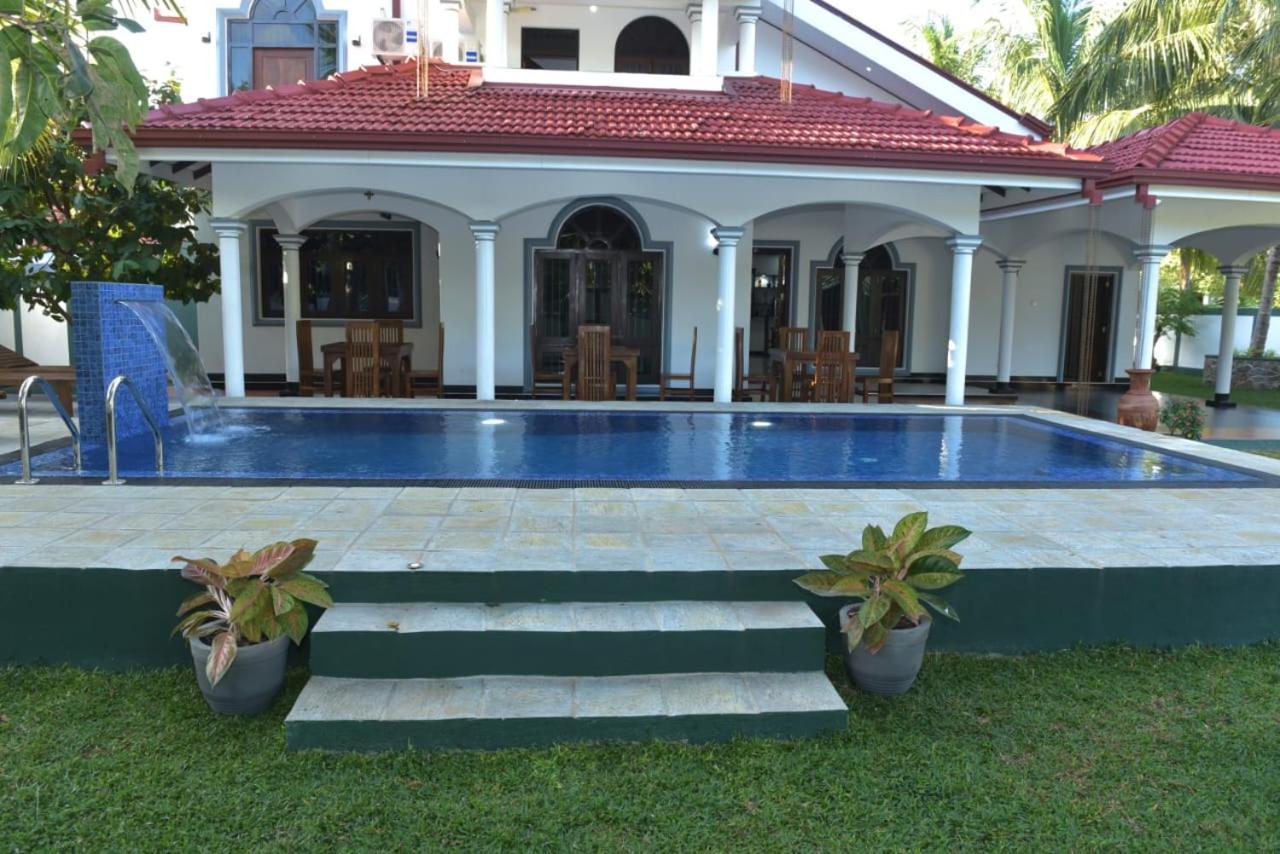 Sri Ra'Anana Villa Marawila Extérieur photo