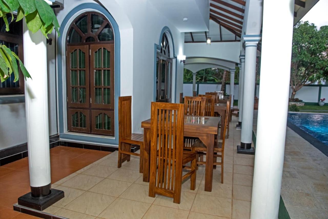 Sri Ra'Anana Villa Marawila Extérieur photo