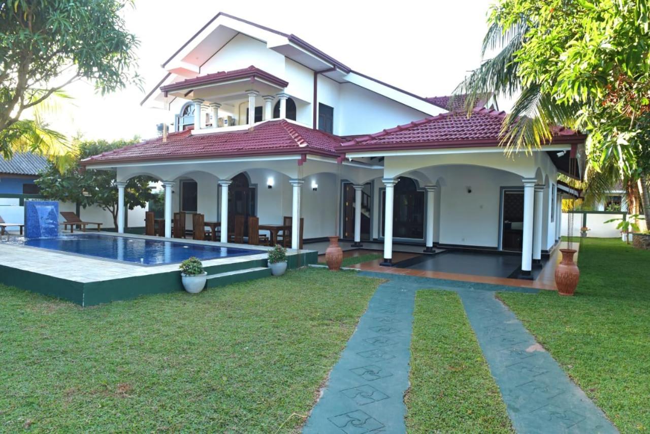 Sri Ra'Anana Villa Marawila Extérieur photo