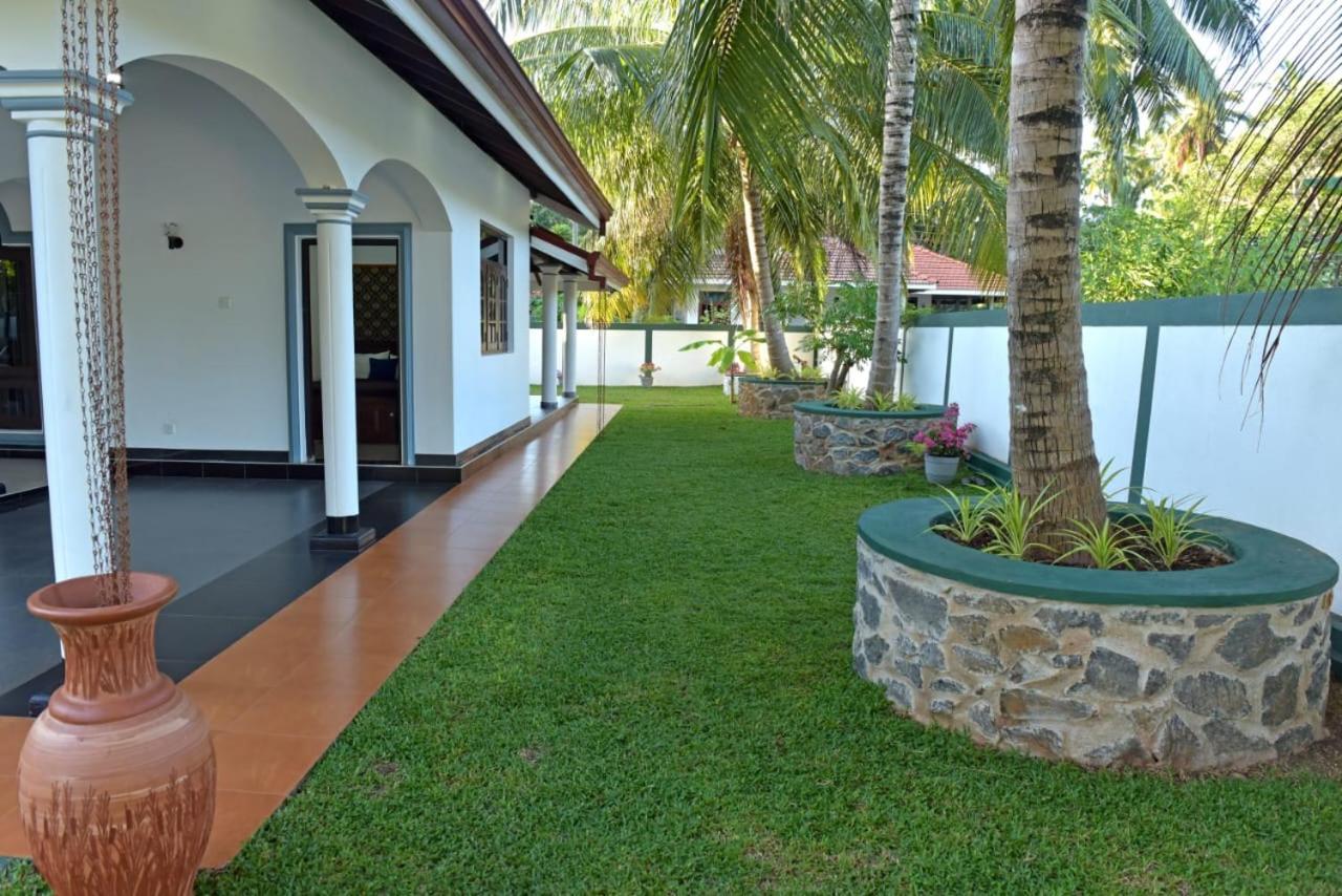 Sri Ra'Anana Villa Marawila Extérieur photo